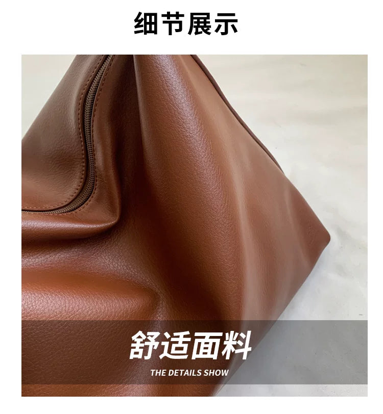 Black Bag Women's Autumn and Winter Fashion New Fashionable Large Capacity Shoulder Crossbody Bag Casual All-match Commuter Tote Bag