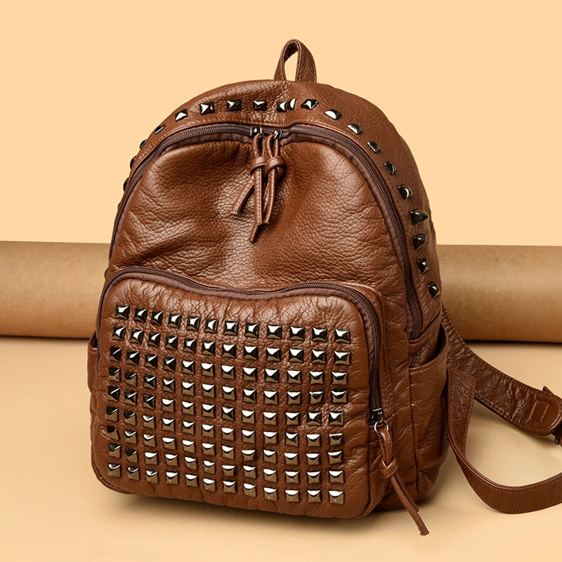 Fashion Rivet Soft Leather Women Backpacks Designer Large Capacity Girls School Bag Luxury Female Bagpack Travel Bags Sac A Main