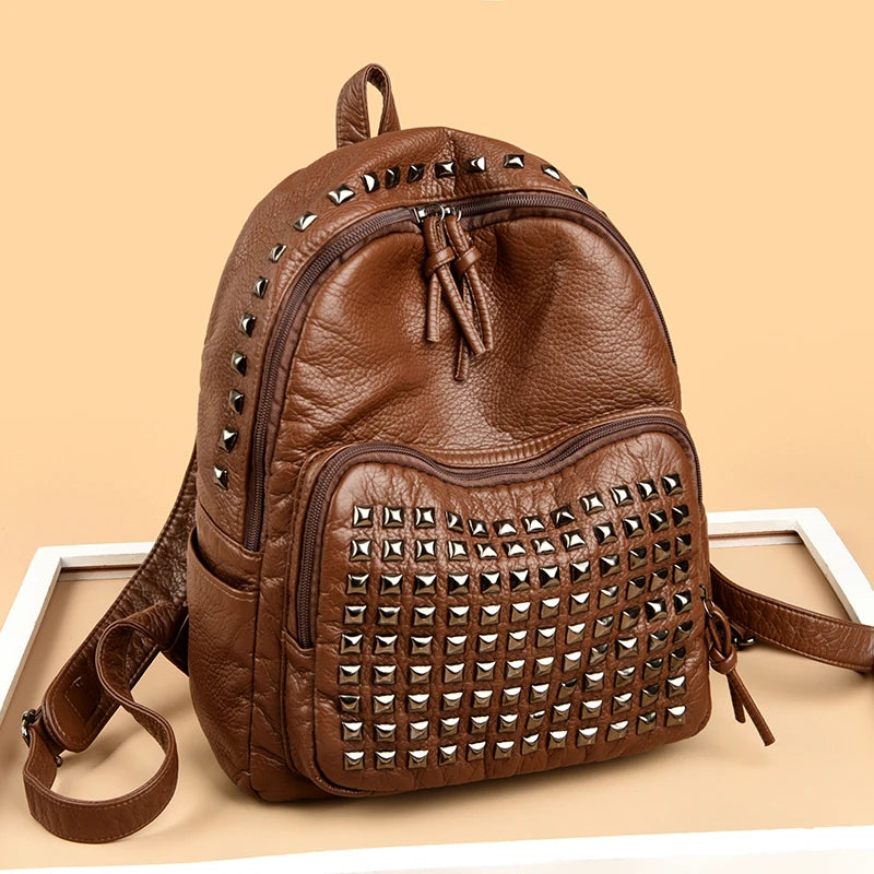 Fashion Rivet Soft Leather Women Backpacks Designer Large Capacity Girls School Bag Luxury Female Bagpack Travel Bags Sac A Main