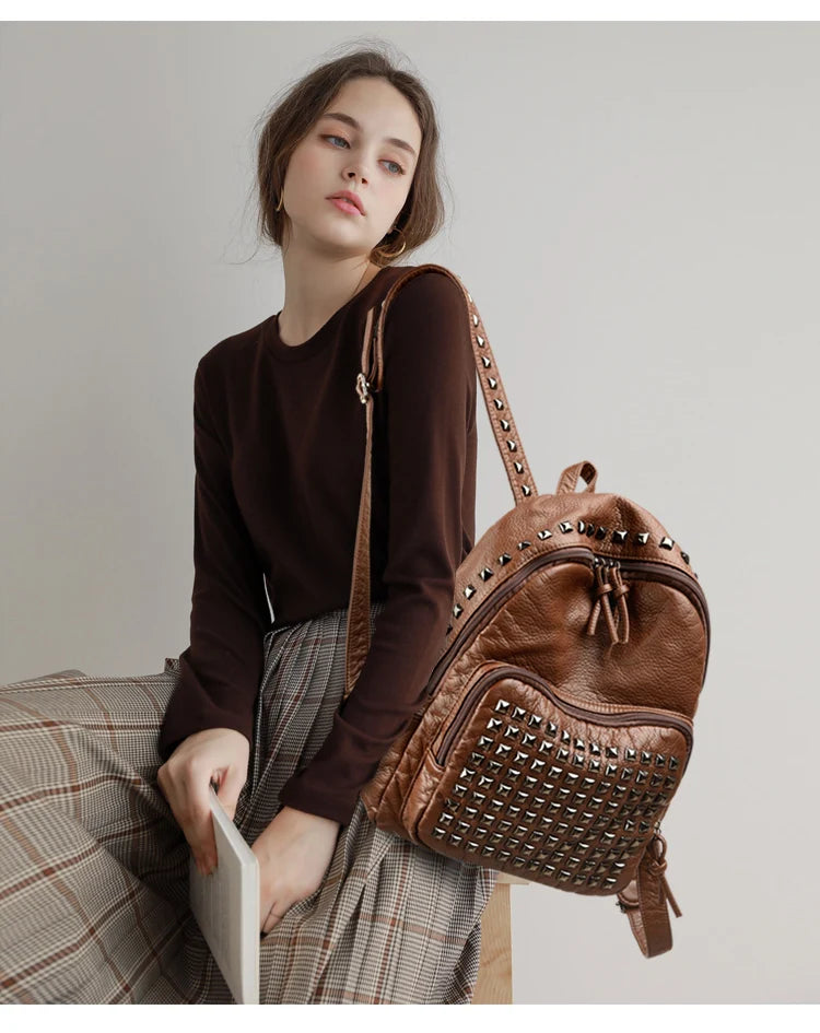 Fashion Rivet Soft Leather Women Backpacks Designer Large Capacity Girls School Bag Luxury Female Bagpack Travel Bags Sac A Main