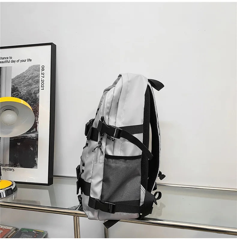 Backpack men and women cool backpack leisure junior high school students backpack personality skateboard