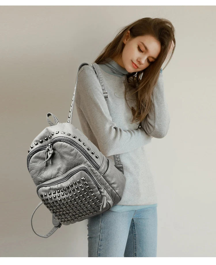 Fashion Rivet Soft Leather Women Backpacks Designer Large Capacity Girls School Bag Luxury Female Bagpack Travel Bags Sac A Main